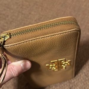 Tory Burch wallet